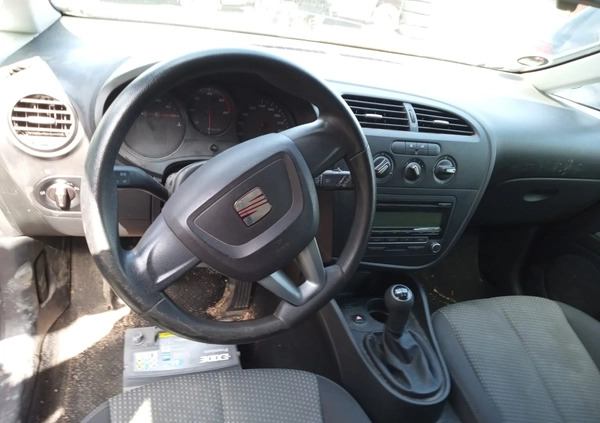 Seat Leon cena 7900 przebieg: 212121, rok produkcji 2015 z Głuchołazy małe 37